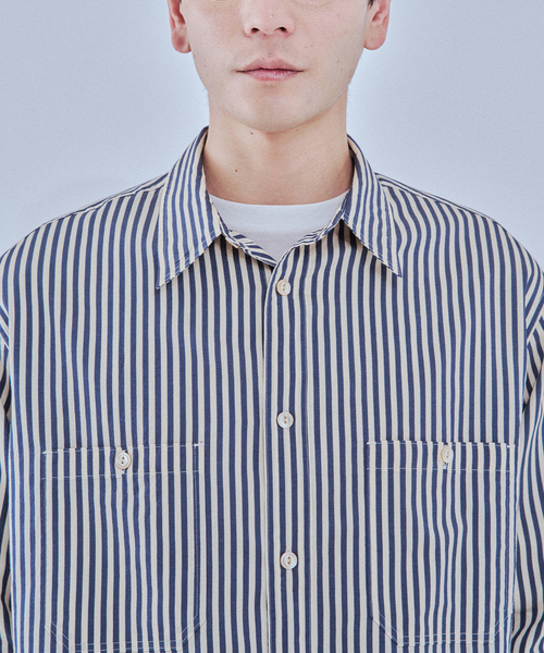 EDIFICE(エディフィス)の「ETS.MATERIAUX(マテリオ) US ネイビー シャツ(シャツ/ブラウス・メンズ・ブラウン系その他/グリーン/ブルー系その他・2/3)」の22枚目の写真