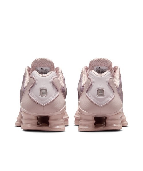 NIKE(ナイキ)の「NIKE Shox TL(ナイキ ショックス TL)(スニーカー・レディース・ピンク系・23cm/23.5cm/24cm/24.5cm/25cm)」の9枚目の写真