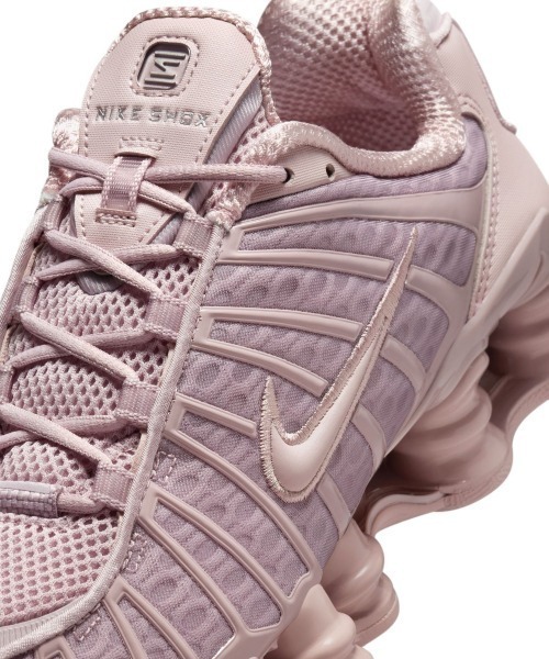 NIKE(ナイキ)の「NIKE Shox TL(ナイキ ショックス TL)(スニーカー・レディース・ピンク系・23cm/23.5cm/24cm/24.5cm/25cm)」の10枚目の写真