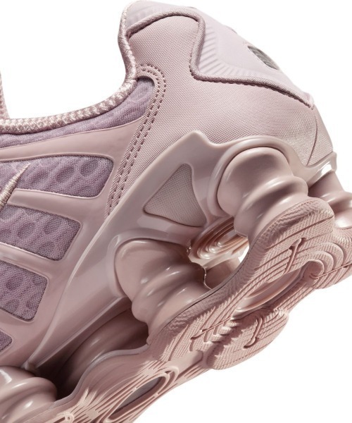NIKE(ナイキ)の「NIKE Shox TL(ナイキ ショックス TL)(スニーカー・レディース・ピンク系・23cm/23.5cm/24cm/24.5cm/25cm)」の11枚目の写真
