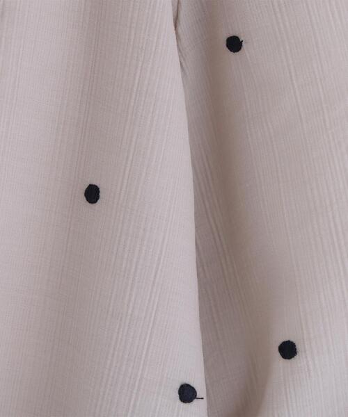 NATURAL BEAUTY BASIC（ナチュラルビューティーベーシック）の「◇ドット刺繍ブラウス（シャツ/ブラウス・レディース・ホワイト系その他/ベージュ系その他/ブルー・FREE）」の22枚目の写真