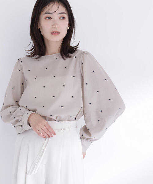 NATURAL BEAUTY BASIC（ナチュラルビューティーベーシック）の「◇ドット刺繍ブラウス（シャツ/ブラウス・レディース・ホワイト系その他/ベージュ系その他/ブルー・FREE）」の3枚目の写真