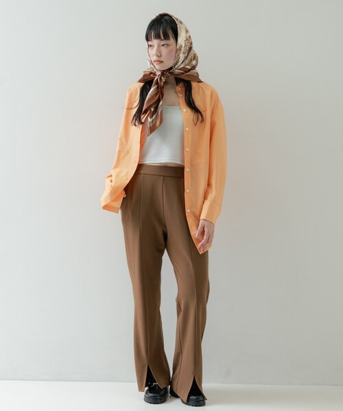 GALLEST(ギャレスト)の「Timeless|ビッグポケットフォルムシャツ(シャツ/ブラウス・レディース・ホワイト/オレンジ系/ブラック系2/ナチュラル/ブルー系7・38/34)」の11枚目の写真