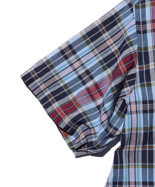 BEAMS PLUS(ビームスプラス)の「B.D. Classic-fit Madras(シャツ/ブラウス・メンズ・パープル/ブラウン・SMALL/MEDIUM/LARGE/X-LARGE)」の3枚目の写真