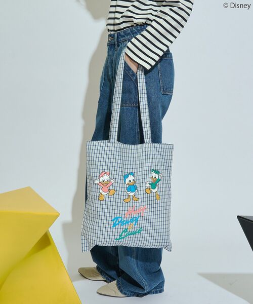 Disney(ディズニー)の「【Mickey&Friends】10ColトートBAG(トートバッグ・レディース・ホワイト/ピンク/ブラウン/イエロー/インディゴブルー/ネイビー/パープル/ブルー/カーキ/ブラック・FREE)」の1枚目の写真