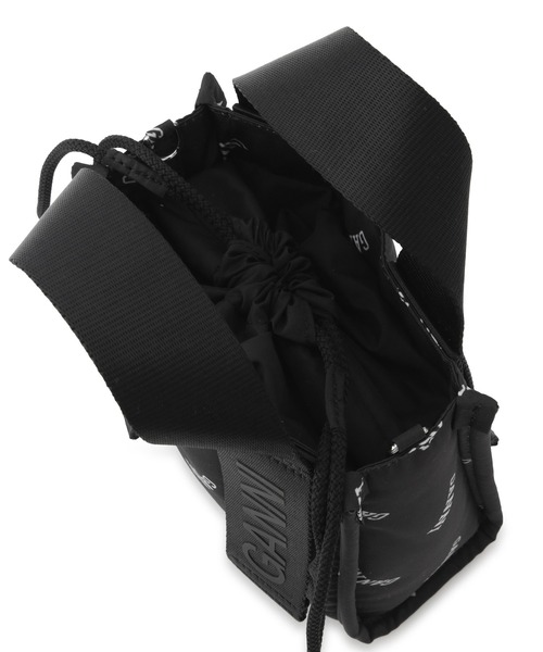GANNI（ガニー）の「【GANNI for ADAM ET ROPE'】Re-Tech Logo Print Mini Tote（ショルダーバッグ・レディース・ブラック・FREE）」の17枚目の写真