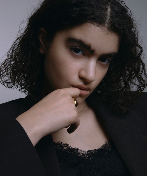 CENE（セネ）の「【CENE】セネ/プレインフープイヤリング/12mm（イヤリング・レディース・ゴールド/シルバー・FREE）」の4枚目の写真