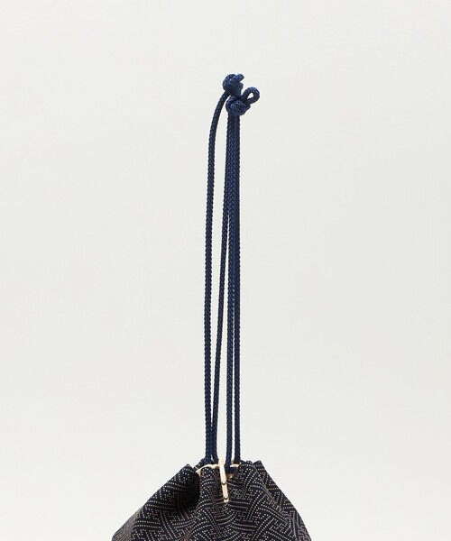 UNITED ARROWS(ユナイテッドアローズ)の「<印傳屋上原勇七>合切袋L/紗綾形(ショルダーバッグ・メンズ・その他1・FREE)」の13枚目の写真