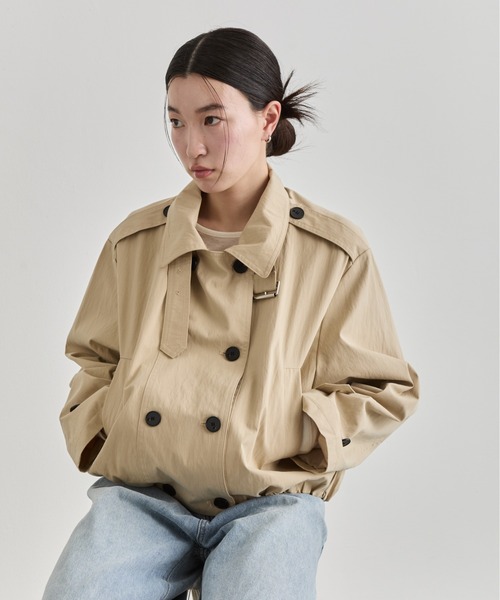 NUJOH(ヌゾ)の「Short Trench Jacket / ショートトレンチジャケット(トレンチコート・レディース・ナチュラル/ベージュ・FREE)」の5枚目の写真