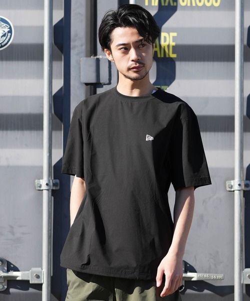 NEW ERA(ニューエラ)の「NEW ERA/ニューエラ 水着 ラッシュガード 半袖 Tシャツ UVカット 撥水 ストレッチ 耐塩素 水陸両用(Tシャツ/カットソー・メンズ・ベージュ/ブラック/チャコール・XXL/M/L/XL)」の4枚目の写真