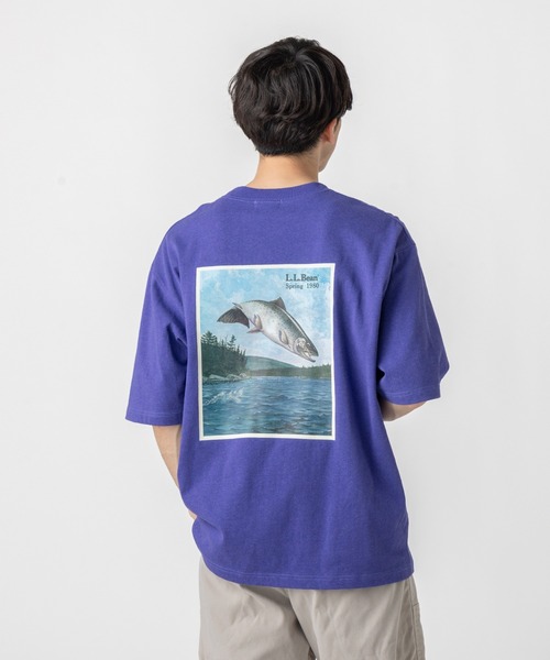 L.L.Bean(エルエルビーン)の「【JAPAN EDITION】ビーンズ 1980 ショートスリーブ・カタログ・トラウト・ティ(Tシャツ/カットソー・メンズ・ブルーグリーン/ライトグレー/パープル・LARGE/MEDIUM/SMALL)」の4枚目の写真