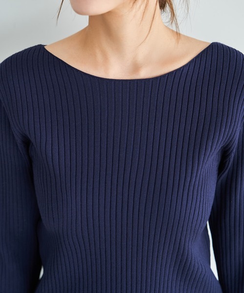 STYLE DELI（スタイルデリ）の「袖口折り返しボートネックリブトップス（ニット/セーター・レディース・ブラック/レッド/ホワイト/ネイビー・FREE）」の13枚目の写真