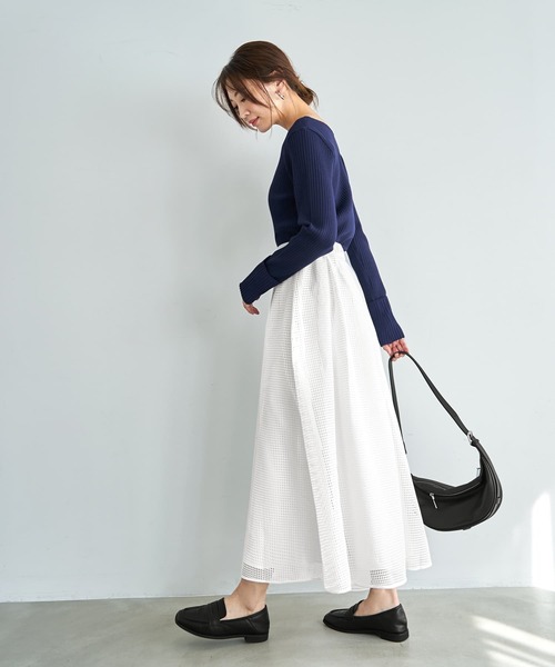 STYLE DELI（スタイルデリ）の「袖口折り返しボートネックリブトップス（ニット/セーター・レディース・ブラック/レッド/ホワイト/ネイビー・FREE）」の16枚目の写真