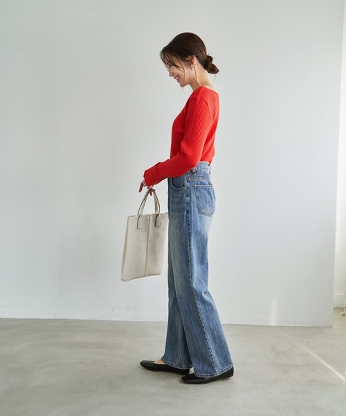 STYLE DELI（スタイルデリ）の「袖口折り返しボートネックリブトップス（ニット/セーター・レディース・ブラック/レッド/ホワイト/ネイビー・FREE）」の6枚目の写真