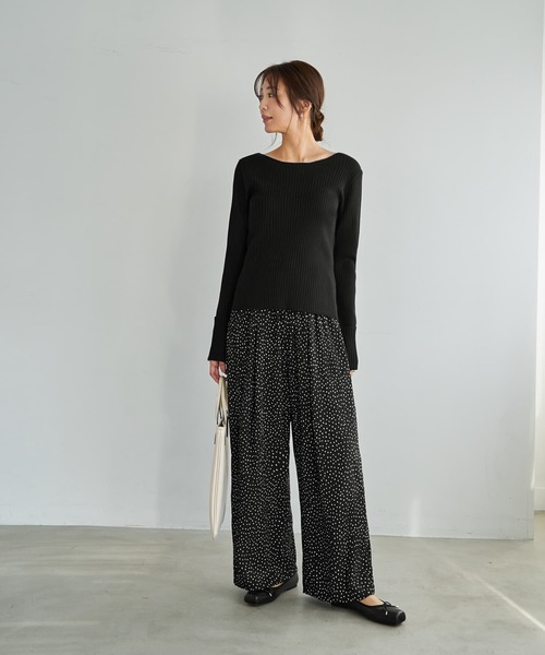 STYLE DELI（スタイルデリ）の「袖口折り返しボートネックリブトップス（ニット/セーター・レディース・ブラック/レッド/ホワイト/ネイビー・FREE）」の17枚目の写真