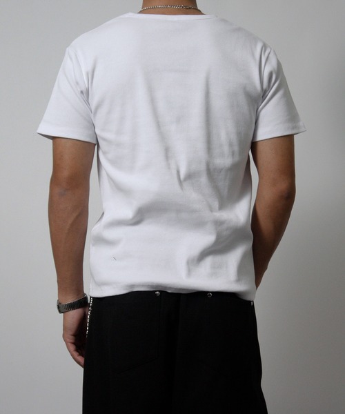NYLAUS(ナイラス)の「【NYS】2026新作 トライバル ワンポイント刺繍 ショート丈 テレコ Vネック 半袖Tシャツ(Tシャツ/カットソー・メンズ・ブラック/ホワイト・L/M/S)」の11枚目の写真