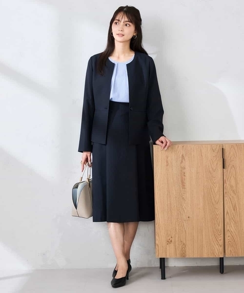 a.v.v(アーヴェヴェ)の「【洗える/UVカット】リネンライクストレッチキーネックジャケット(ノーカラージャケット・レディース・ネイビー/グレー/ベージュ・40/38/42/36/34)」の7枚目の写真