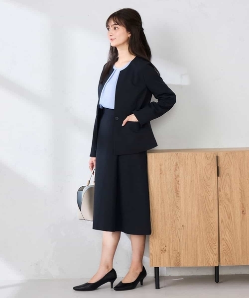 a.v.v(アーヴェヴェ)の「【洗える/UVカット】リネンライクストレッチキーネックジャケット(ノーカラージャケット・レディース・ネイビー/グレー/ベージュ・40/38/42/36/34)」の8枚目の写真
