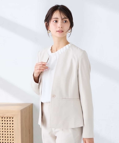 a.v.v(アーヴェヴェ)の「【洗える/UVカット】リネンライクストレッチキーネックジャケット(ノーカラージャケット・レディース・ネイビー/グレー/ベージュ・40/38/42/36/34)」の14枚目の写真
