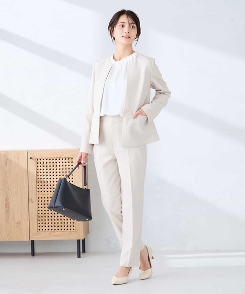 a.v.v(アーヴェヴェ)の「【洗える/UVカット】リネンライクストレッチキーネックジャケット(ノーカラージャケット・レディース・ネイビー/グレー/ベージュ・40/38/42/36/34)」の17枚目の写真