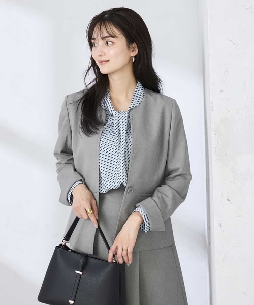 a.v.v(アーヴェヴェ)の「【洗える/UVカット】リネンライクストレッチキーネックジャケット(ノーカラージャケット・レディース・ネイビー/グレー/ベージュ・40/38/42/36/34)」の19枚目の写真