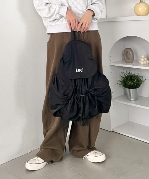 Lee(リー)の「Lee/フラップドローコードリュック/約17L/PC収納/A4対応/軽量/バックパック/ユニセックス(バックパック/リュック・レディース・ブラック・FREE)」の12枚目の写真