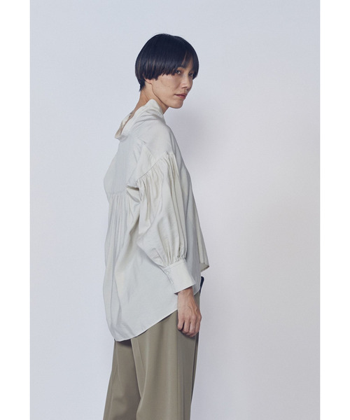 1er Arrondissement(プルミエアロンディスモン)の「モダールナイロンシルクスキッパーブラウス(シャツ/ブラウス・レディース・ブラック系その他3/オフホワイト/ベージュ・38/36)」の5枚目の写真