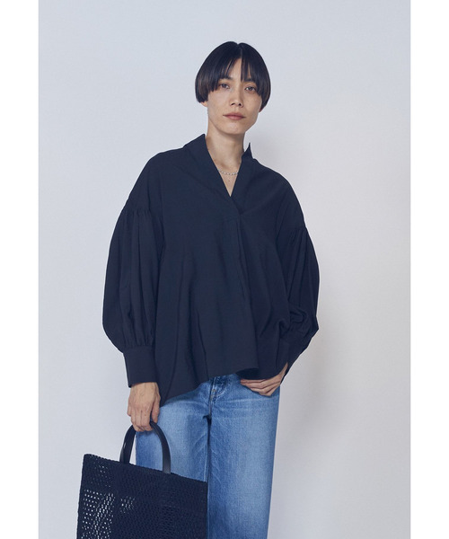 1er Arrondissement(プルミエアロンディスモン)の「モダールナイロンシルクスキッパーブラウス(シャツ/ブラウス・レディース・ブラック系その他3/オフホワイト/ベージュ・38/36)」の18枚目の写真