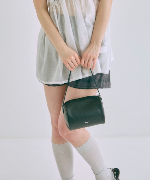 EN NEUME(エンノイム)の「Square Bag(ショルダーバッグ・レディース・アイボリー/ブラック・ONE SIZE)」の8枚目の写真
