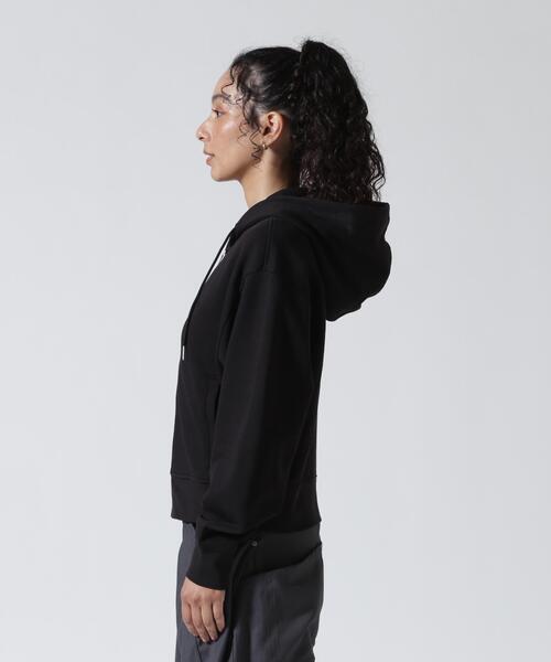 Calvin Klein(カルバン・クライン)の「Calvin Klein Jeans(カルバンクラインジーンズ)LS MONOGRAM TERRY CROPPED PARKA/モノグラムテリークロップドパーカー(パーカー・レディース・ホワイト/ブラック・S)」の6枚目の写真