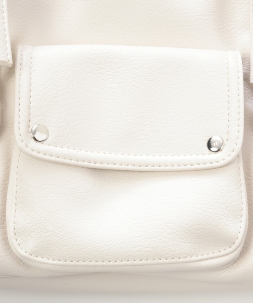 PAGEBOY(ページボーイ)の「【500mlペットボトル収納可能】2WAYボストンバッグ(ボストンバッグ・レディース・オフホワイト/ブラック・FREE)」の6枚目の写真