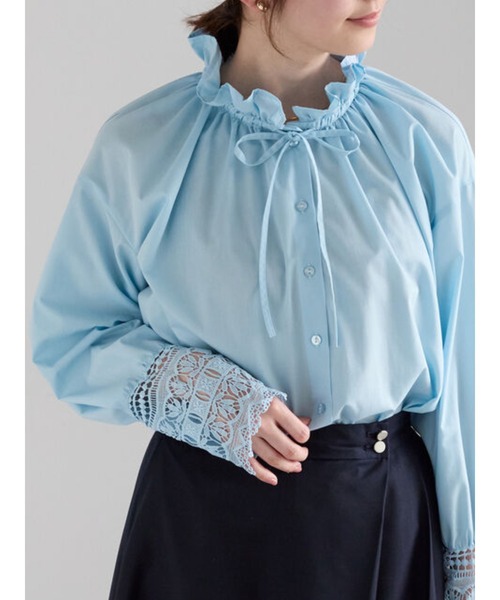 Te chichi（テチチ）の「レースカフスブラウス（シャツ/ブラウス・レディース・サックスブルー/オフホワイト/ブルー・F）」の2枚目の写真