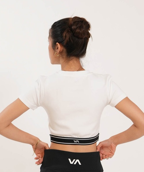 RVCA(ルーカ)の「RVCA/ルーカ ラッシュガード 半袖 Tシャツ UTILITY SPORT CROPPED SS BG043857 UT(Tシャツ/カットソー・レディース・ホワイト/ブラック・M)」の4枚目の写真