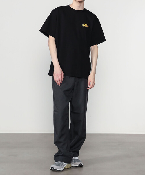 Bshop(ビショップ)の「STAY HUNGRY | ロゴ クルーネックTシャツ MEN(Tシャツ/カットソー・メンズ・ブラック・M/L)」の2枚目の写真