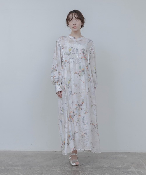 Eimee Law(エイミーロウ)の「バードボタニカルプリントワンピース(ワンピース・レディース・ライトベージュ/ブラック/ライトグレー・FREE)」の8枚目の写真