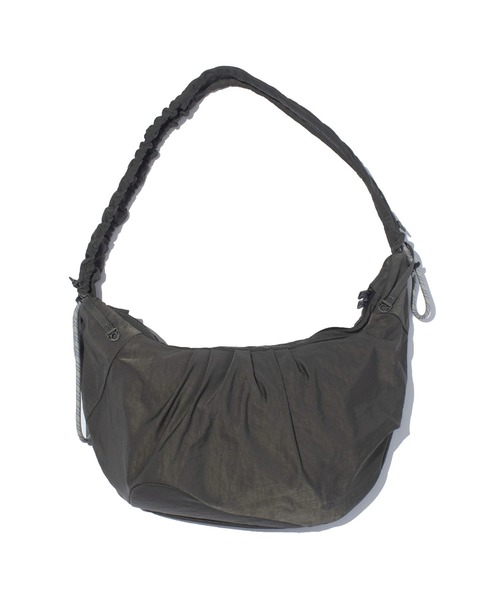 F/CE. （エフシーイー）の「F/CE./エフシーイー　TEXTURED TWILL BODY BAG 12L（ボディバッグ/ウエストポーチ・メンズ・ブラック/ネイビー/チャコールグレー・FREE）」の16枚目の写真