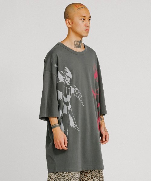 AJOBYAJO（アジョバイアジョ）の「Robots Duel Oversized T-Shirt [Charcoal]（Tシャツ/カットソー・レディース・その他・LARGE/XL）」の6枚目の写真