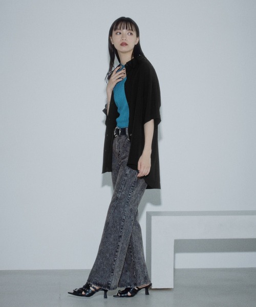 PAGEBOY(ページボーイ)の「【接触冷感/2WAY仕様】メルティ2WAYシャツ(シャツ/ブラウス・レディース・グレイッシュベージュ/ブラック/ターコイズブルー/ブラウン・FREE)」の6枚目の写真