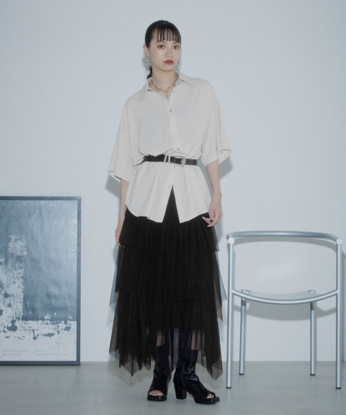 PAGEBOY(ページボーイ)の「【接触冷感/2WAY仕様】メルティ2WAYシャツ(シャツ/ブラウス・レディース・グレイッシュベージュ/ブラック/ターコイズブルー/ブラウン・FREE)」の12枚目の写真