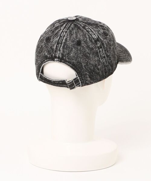 SPINNS(スピンズ)の「フェード加工ブラックデニムキャップ/ロゴ(キャップ・メンズ・ブラック・ONESIZE)」の2枚目の写真