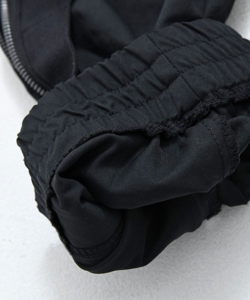 ARULE(アルール)の「『ARULE/アルール』サイドZIPデザインパンツ【GC】(その他パンツ・メンズ・ブラック・L/M)」の2枚目の写真