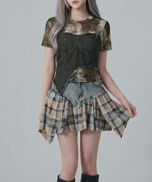 Diable baiser（ディアブルベーゼ）の「Y2K グランジ フリンジデニムビスチェ ドッキング シアータイダイカットソートップス（Tシャツ/カットソー・レディース・ブラウン/ホワイト/ネイビー・FREE）」の6枚目の写真