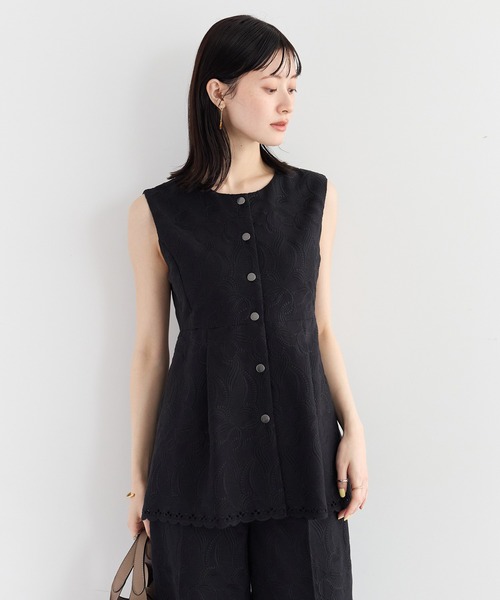 YECCA VECCA(イェッカヴェッカ)の「刺繍ペプラムジレ【セットアップ対応】(ベスト・レディース・ベージュ/ブラック・FREE)」の13枚目の写真