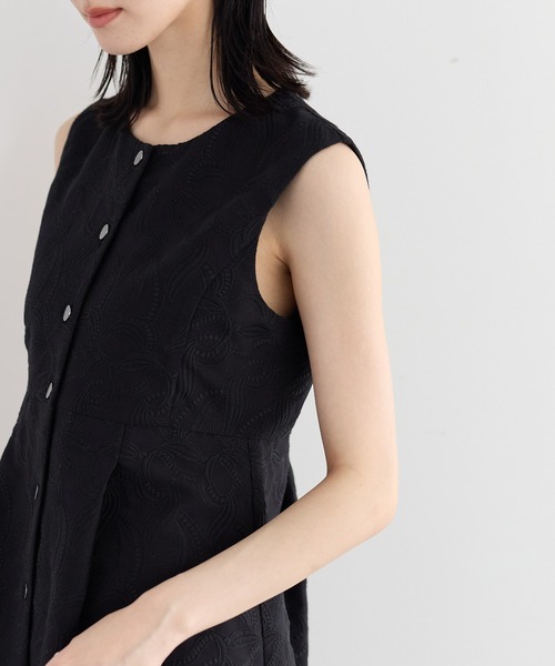 YECCA VECCA(イェッカヴェッカ)の「刺繍ペプラムジレ【セットアップ対応】(ベスト・レディース・ベージュ/ブラック・FREE)」の18枚目の写真