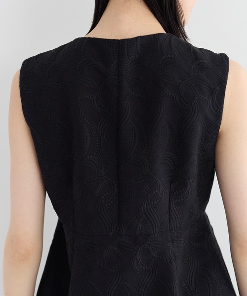 YECCA VECCA(イェッカヴェッカ)の「刺繍ペプラムジレ【セットアップ対応】(ベスト・レディース・ベージュ/ブラック・FREE)」の19枚目の写真