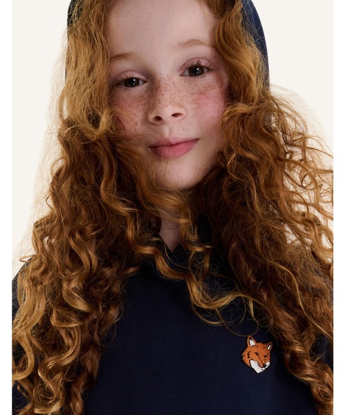 Maison Kitsune（メゾンキツネ）の「FOX HEAD KID HOODIE（パーカー・キッズ・ネイビー/ライトグレー・12/10/8/6/4）」の3枚目の写真