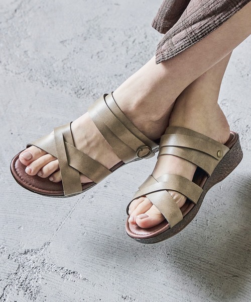 Fashion Letter（ファッションレター）の「日本製 2wayストラップローヒールサンダル 痛くないサンダル（サンダル・レディース・グリーン/ブラック/ベージュ系その他/ダークブラウン・LL/L/M/S）」の3枚目の写真