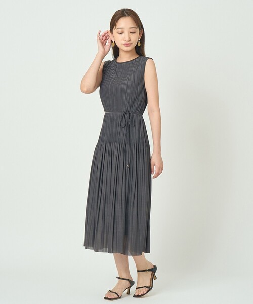 ANAYI（アナイ）の「ソフトジャージ消しプリーツワンピース（ワンピース・レディース・ピンク/ブルー/チャコールグレー/ブラック・36/38）」の11枚目の写真