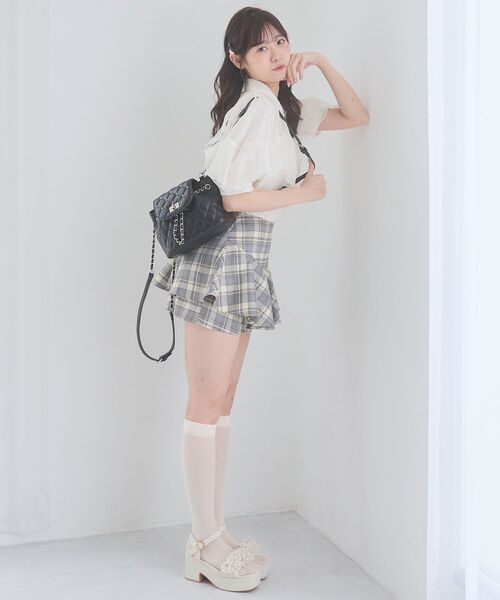 MAJESTIC LEGON(マジェスティックレゴン)の「襟付きエアリーフリル半袖ブラウス(シャツ/ブラウス・レディース・アイボリー/グレー系その他/ベージュ系その他2/ピンク・MEDIUM)」の5枚目の写真