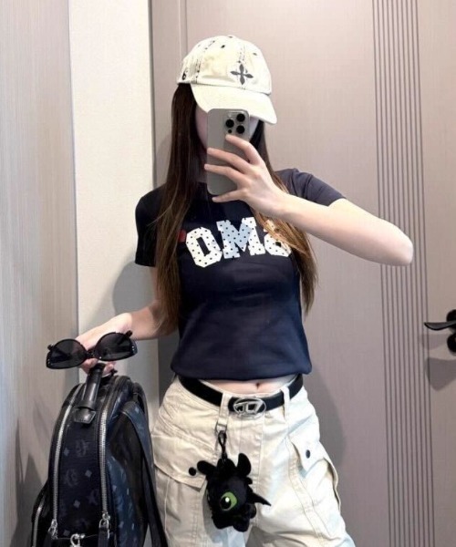 SHEPP(シープ)の「ハートワンポイント ドットロゴ 半袖コンパクトTシャツ(Tシャツ/カットソー・レディース・ネイビー・M/L)」の22枚目の写真